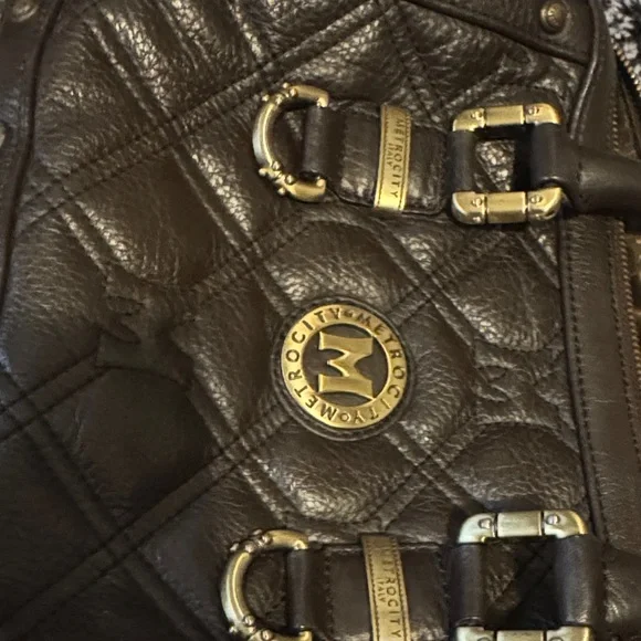 Metrocity Quilted Brown Leather Satchel - Picture 11 of 15